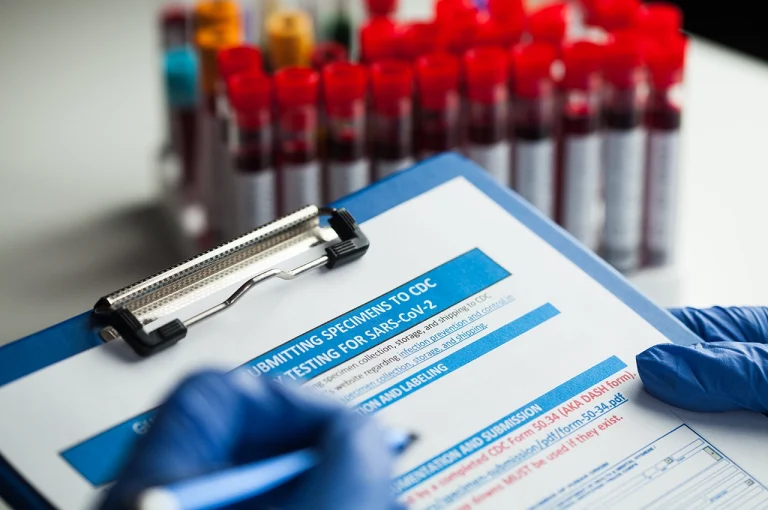 Read more about the article 40 Yaş Sonrası Yapılması Gereken Testler